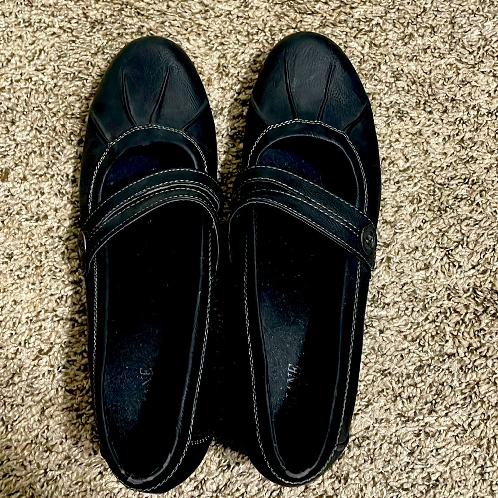 Ariane Maryjane black shoes size 44 European size.